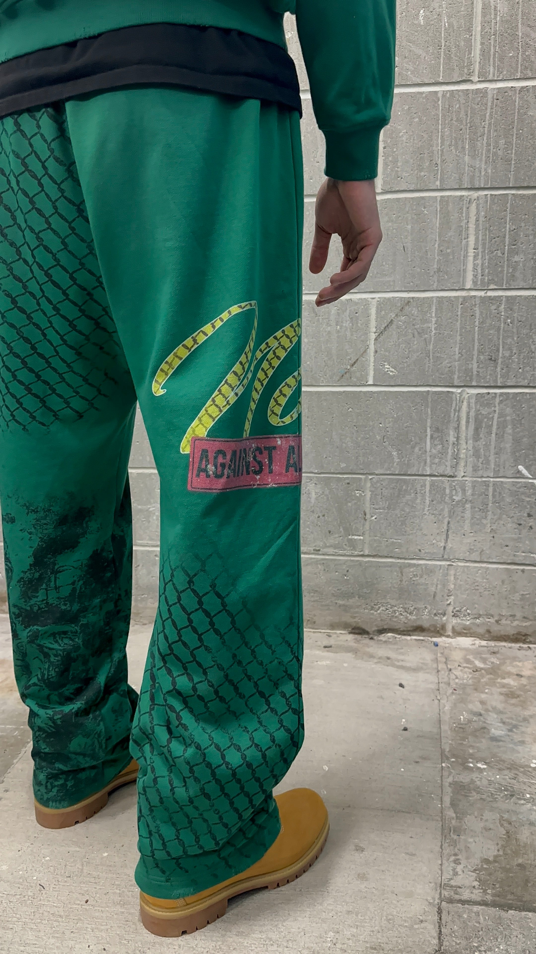 “SMILING SOLDIER” SWEATS